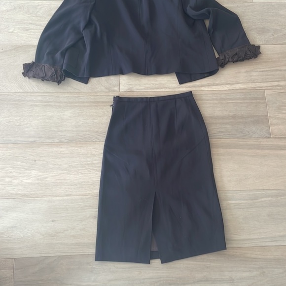 Authentic Moschino Skirtsuit - Picture 11 of 11